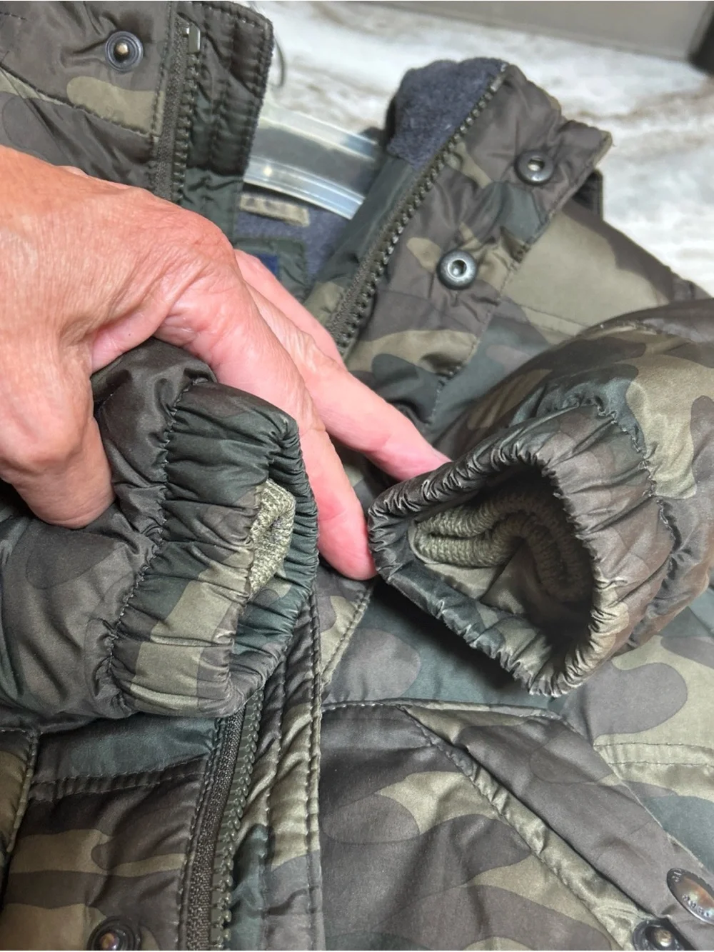 BABY GAP CAMO FLEECE LINED DOWN WINTER  JACKET REMOVABLE HOOD SZ 2 T warm
